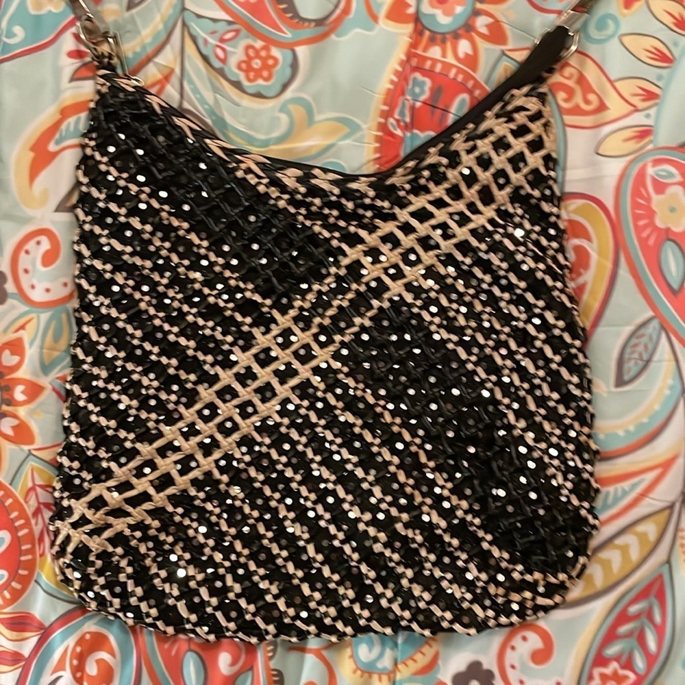 Beautiful woven shoulder bag!​​​ - Picture 2 of 4
